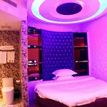 Xinrenren Motel